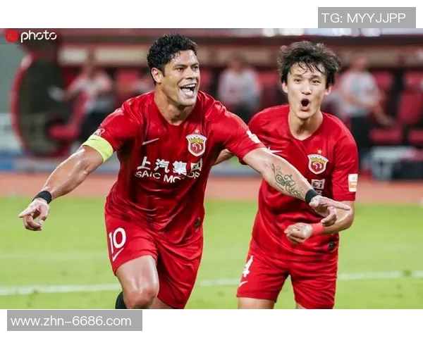 王燊超火力全开四球追平中超单季纪录天外流星般闪耀赛场